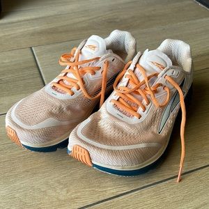 Women’s Altra Torin 5, Size 8.5